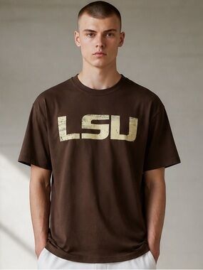 Men's Brown LSU Logo Crewneck T-Shirt. SZ.S  NWT